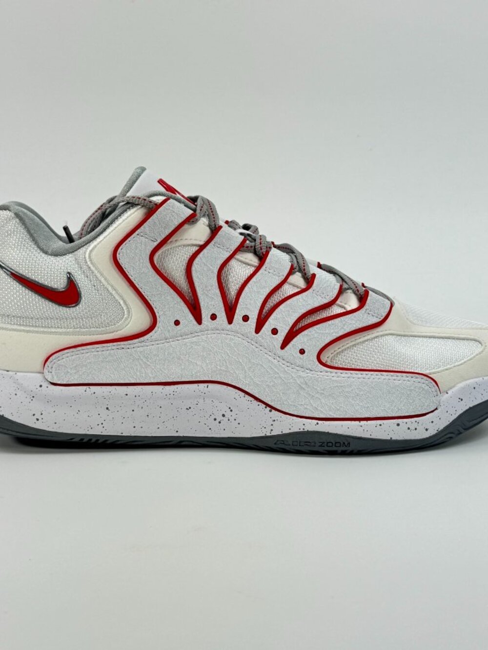 Nike KD 18 'White University Red' HV1992-100 Basketball size 13
